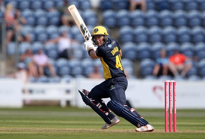 260819 - Glamorgan v Sussex Sharks - Vitality T20 Blast - Colin Ingram of Glamorgan batting