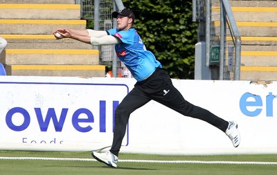 260819 - Glamorgan v Sussex Sharks - Vitality T20 Blast - Ollie Robinson of Sussex catches Colin Ingram of Glamorgan