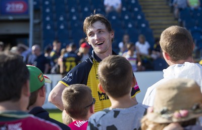 260819 - Glamorgan v Sussex Sharks - Vitality T20 Blast - Players sign autographs after the match