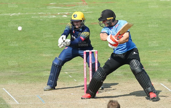 080718 - Glamorgan v Sussex Sharks, Vitality Blast 2018 - Laurie Evans of Sussex Sharks plays a shot off the bowling of Colin Ingram of Glamorgan