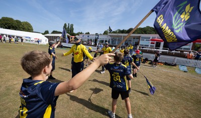 220726 - Glamorgan v Sussex Sharks, Metro Bank One Day Cup - Glamorgan take to the pitch for the start of the second session