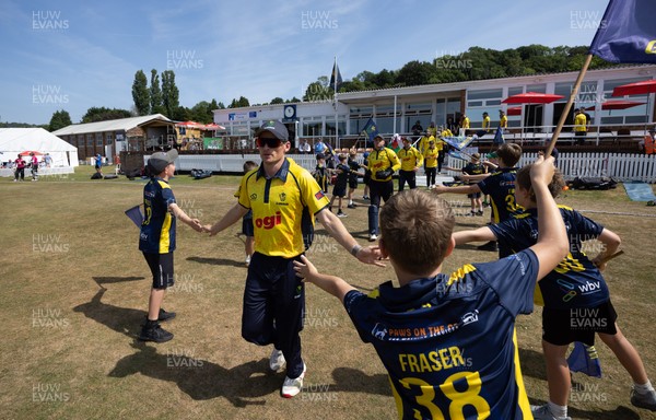 220726 - Glamorgan v Sussex Sharks, Metro Bank One Day Cup - Glamorgan take to the pitch for the start of the second session