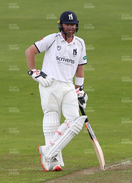 060920 - Glamorgan Cricket v Warwickshire - Bob Willis Trophy - Ian Bell of Warwickshire batting