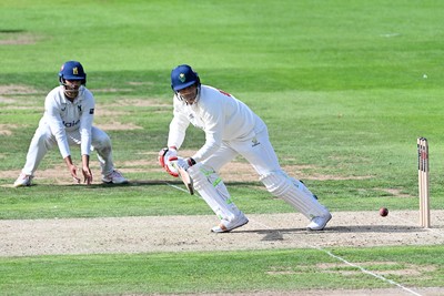 080926 - Glamorgan v Warwickshire - Rothesay County Championship - Mir Hamza of Glamorgan batting