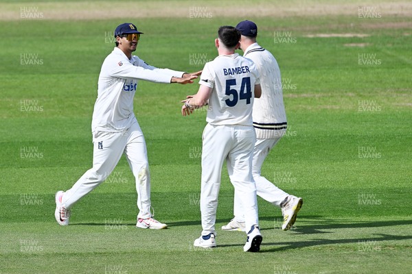 080926 - Glamorgan v Warwickshire - Rothesay County Championship - Vansh Jani of Warwickshire catches the ball to dismiss Ben Kellaway of Glamorgan
