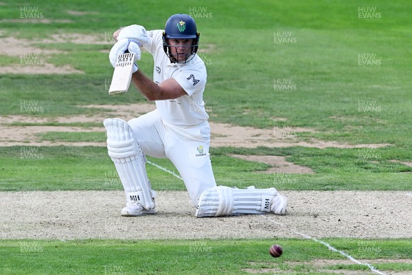 080926 - Glamorgan v Warwickshire - Rothesay County Championship - Colin Ingram of Glamorgan batting