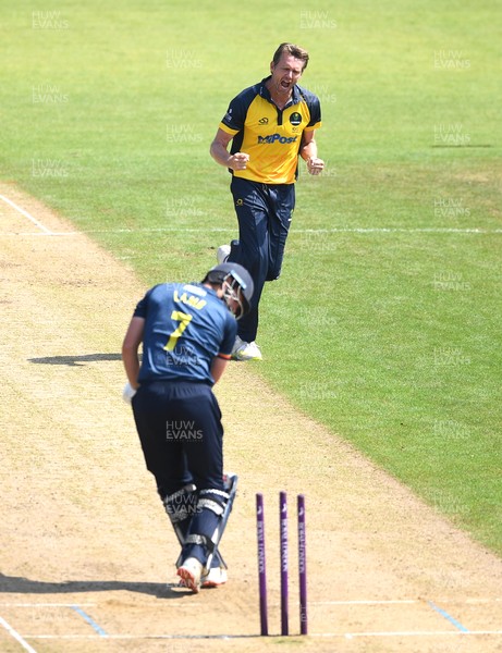 220721 - Glamorgan v Warwickshire - Royal London Cup - Michael Hogan of Glamorgan celebrates the wicket of Matthew Lamb