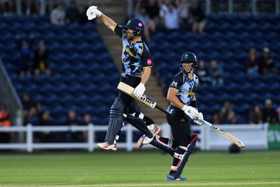 030726 - Glamorgan v Warwickshire Bears - Vitality Blast Men - Sean Dickson of Glamorgan celebrates the win at the end of the match