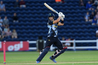 030726 - Glamorgan v Warwickshire Bears - Vitality Blast Men - Asa Tribe of Glamorgan batting