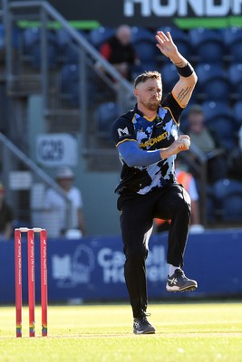 030726 - Glamorgan v Warwickshire Bears - Vitality Blast Men - Dan Douthwaite of Glamorgan bowling