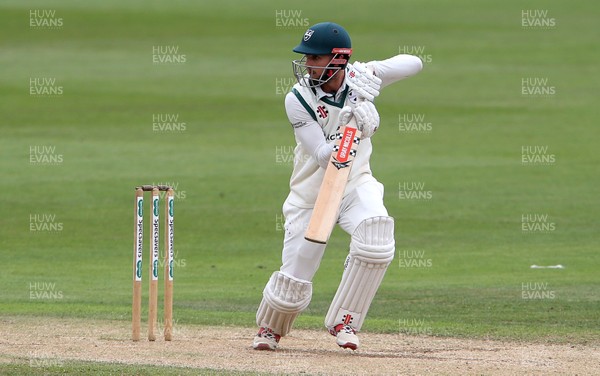 010719 - Glamorgan v Worcestershire - Specsavers County Championship Division Two - Ed Barnard of Worcestershire batting