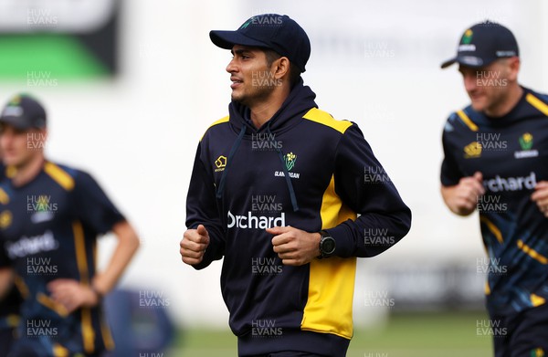 050922 - Glamorgan v Worcestershire - LV= County Championship, Division Two - Shubman Gill of Glamorgan during the warm up