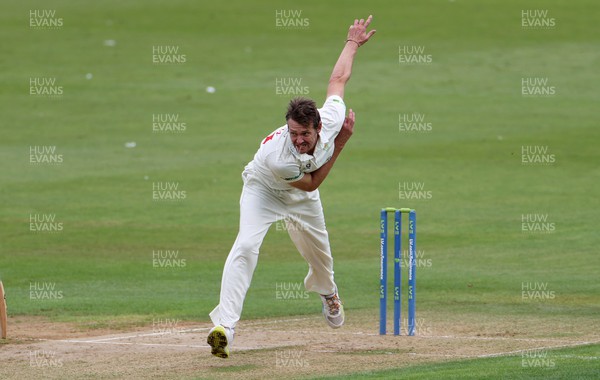 050922 - Glamorgan v Worcestershire - LV= County Championship, Division Two - Michael Hogan of Glamorgan bowling