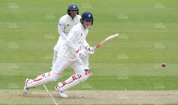 140417 - Glamorgan v Worcestershire - Specsavers County Championship Division Two - Aneurin Donald of Glamorgan batting