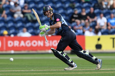 050726 - Glamorgan v Worcestershire Rapids - Vitality Blast Men - Ben Kellaway of Glamorgan batting
