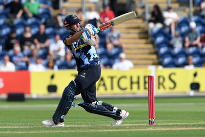 050726 - Glamorgan v Worcestershire Rapids - Vitality Blast Men - Will Smale of Glamorgan batting