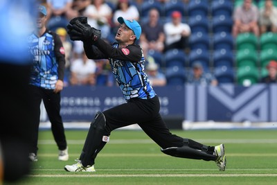 050726 - Glamorgan v Worcestershire Rapids - Vitality Blast Men - Gareth Roderick of Worcestershire catches the ball to dismiss Kiran Carlson of Glamorgan