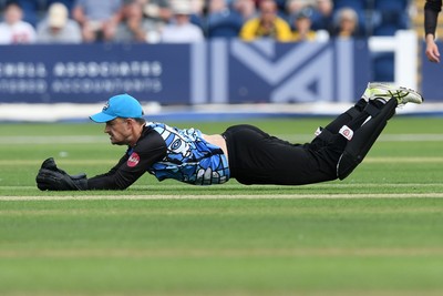 050726 - Glamorgan v Worcestershire Rapids - Vitality Blast Men - Gareth Roderick of Worcestershire catches the ball to dismiss Kiran Carlson of Glamorgan