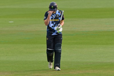 050726 - Glamorgan v Worcestershire Rapids - Vitality Blast Men - Ben Kellaway of Glamorgan is run out by (sub (Libby) of Worcestershire