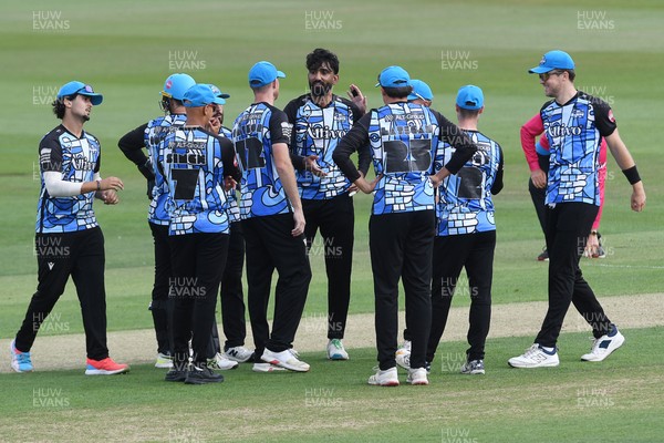 050726 - Glamorgan v Worcestershire Rapids - Vitality Blast Men - Ben Kellaway of Glamorgan is run out by (sub (Libby) of Worcestershire