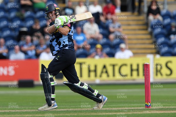 050726 - Glamorgan v Worcestershire Rapids - Vitality Blast Men - Ben Kellaway of Glamorgan batting