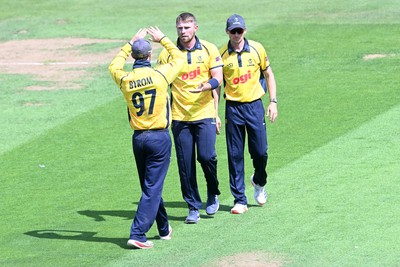 090826 - Glamorgan v Worcestershire Rapids - Metro Bank One Day Cup Men - Dan Douthwaite of Glamorgan bowls the ball to dismiss Kashif Ali of Worcestershire
