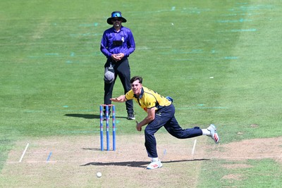 090826 - Glamorgan v Worcestershire Rapids - Metro Bank One Day Cup Men - Romano Franco of Glamorgan bowling