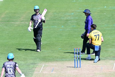 090826 - Glamorgan v Worcestershire Rapids - Metro Bank One Day Cup Men - Jake Libby of Worcestershire hits 50