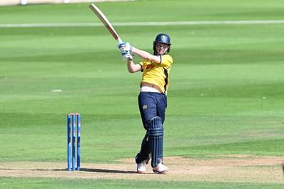 090826 - Glamorgan v Worcestershire Rapids - Metro Bank One Day Cup Men - Harry Wallace of Glamorgan batting