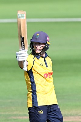090826 - Glamorgan v Worcestershire Rapids - Metro Bank One Day Cup Men - Callum Nicholls of Glamorgan hits 50