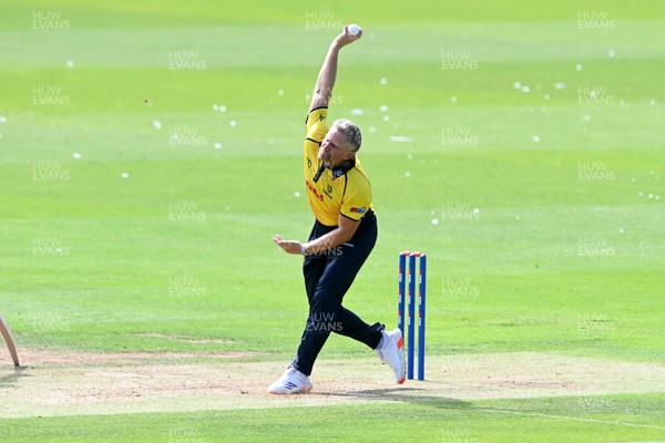 090826 - Glamorgan v Worcestershire Rapids - Metro Bank One Day Cup Men - Timm Van Der Gugten of Glamorgan bowling