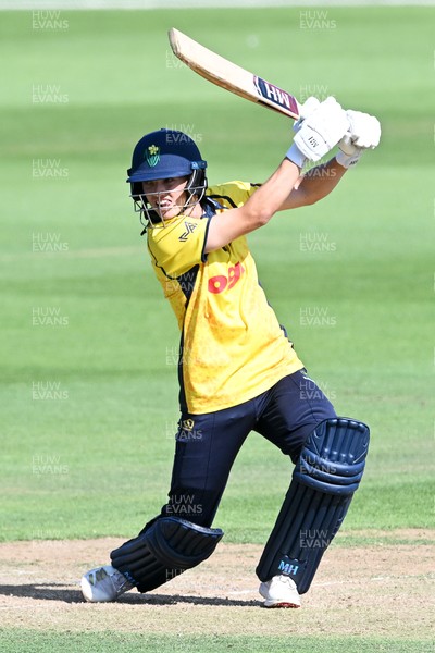 090826 - Glamorgan v Worcestershire Rapids - Metro Bank One Day Cup Men - Jack Hope-Bell of Glamorgan batting