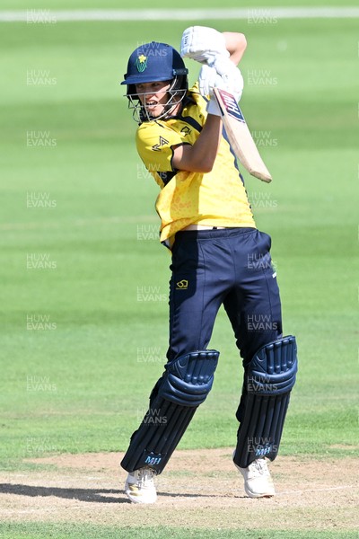 090826 - Glamorgan v Worcestershire Rapids - Metro Bank One Day Cup Men - Jack Hope-Bell of Glamorgan batting