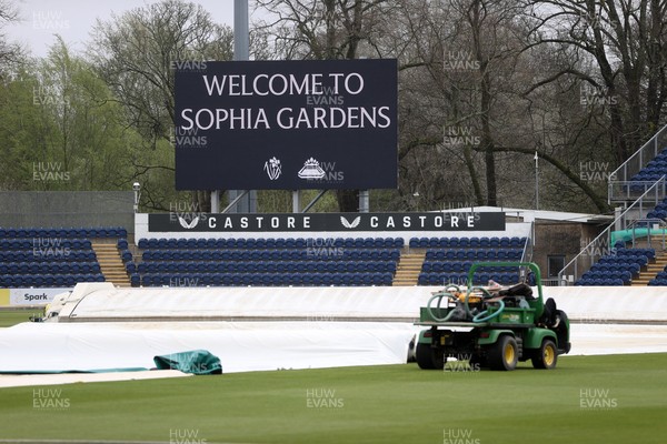 030426 - Glamorgan v Yorkshire - Rothesay County Championship Division One - Rain delays play at Sophia Gardens