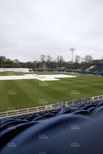 030426 - Glamorgan v Yorkshire - Rothesay County Championship Division One - Rain delays play at Sophia Gardens