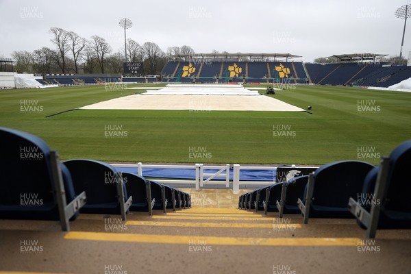 030426 - Glamorgan v Yorkshire - Rothesay County Championship Division One - Rain delays play at Sophia Gardens
