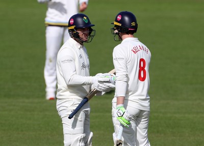 040426 - Glamorgan v Yorkshire - Rothesay County Championship Division One - Colin Ingram acknowledges his half century