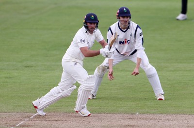 040426 - Glamorgan v Yorkshire - Rothesay County Championship Division One - Chris Cooke of Glamorgan batting