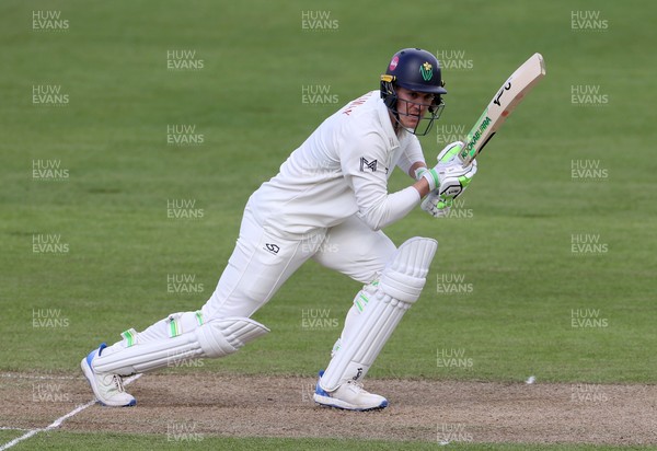 040426 - Glamorgan v Yorkshire - Rothesay County Championship Division One - Ben Kellaway of Glamorgan batting