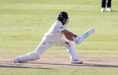 050426 - Glamorgan v Yorkshire - Rothesay County Championship Division One - Kiran Carlson of Glamorgan batting