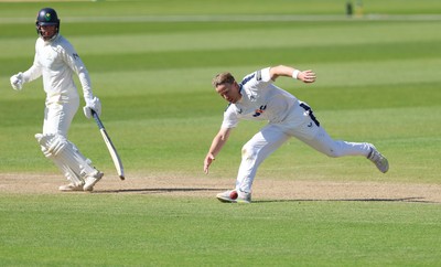060426 - Glamorgan v Yorkshire, Rothesay County Championship, Division One - Logan van Beek of Yorkshire claims the ball