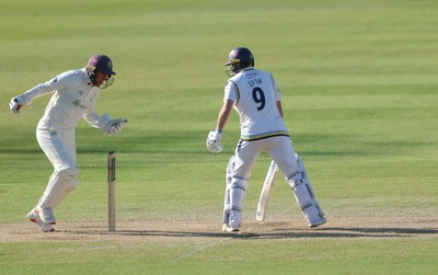 060426 - Glamorgan v Yorkshire, Rothesay County Championship, Division One - Chris Cooke of Glamorgan  celebrates as he catches Adam Lyth of Yorkshire off the bowling of Ben Kellaway of Glamorgan for 97