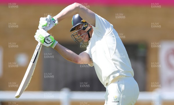 060426 - Glamorgan v Yorkshire, Rothesay County Championship, Division One - Ben Kellaway of Glamorgan