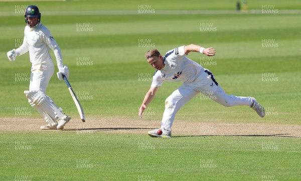 060426 - Glamorgan v Yorkshire, Rothesay County Championship, Division One - Logan van Beek of Yorkshire claims the ball