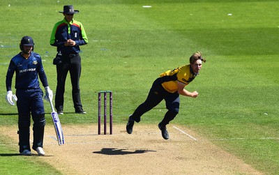 100822 - Glamorgan v Yorkshire - Royal London One-Day Cup - Dan Douthwaite of Glamorgan bowls