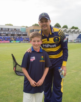 110816 - Glamorgan v Yorkshire Vikings, NatWest T20 Blast Quarter Final - Mascot and coin toss