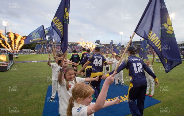 110816 - Glamorgan v Yorkshire Vikings, NatWest T20 Blast Quarter Final -  Glamorgan players take to the pitch at the start of the match