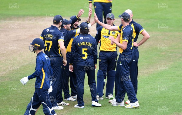120821 - Glamorgan v Yorkshire - Royal London Cup - Glamorgan players celebrate the wicket of Williams Luxton of Yorkshire