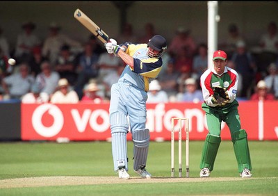 Glamorgan v Yorkshire 190598