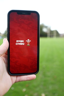 040926 - Glamorgan Wanderers v Mountain Ash - Championship East - Picture shows the new Rygbi Cymru app in action after launch at the Memorial Ground, home of Glamorgan Wanderers in Cardiff, Wales
